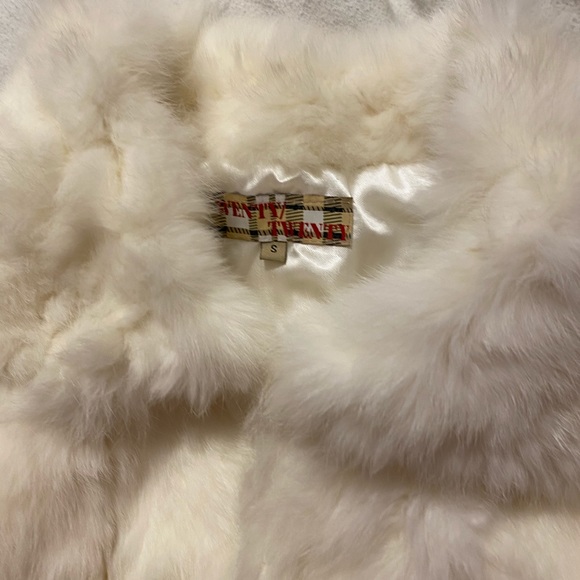Satin lined Rabbit Fur Coats - Picture 4 of 10